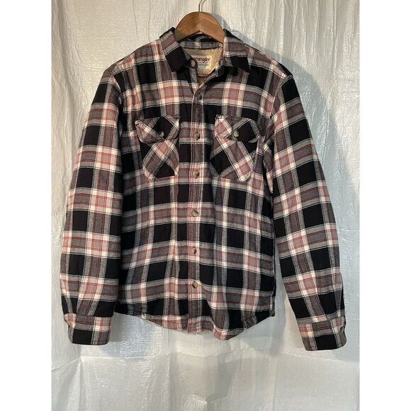 Wrangler Shirt Shacket Small Flannel & Fleece Black Red‎ Plaid Pockets - Picture 1 of 9